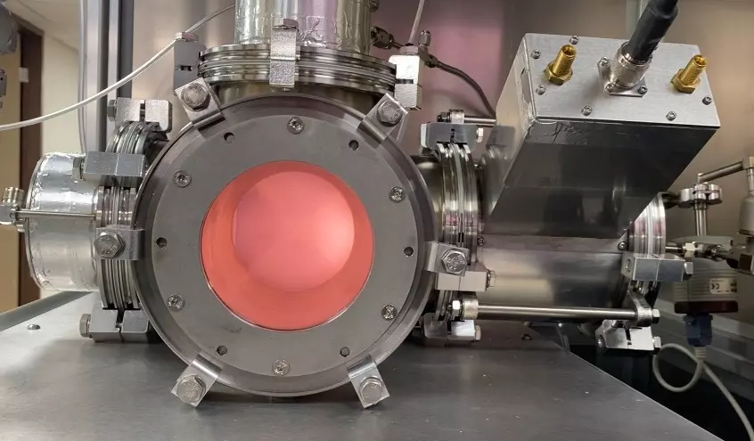 濺鍍腔體內部的 PLASMA 輝光反應觀察